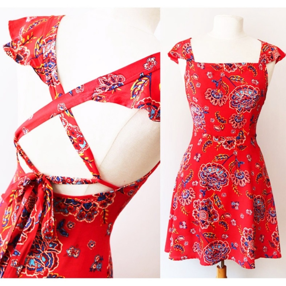 Floral flutter sleeve and bow back mini dress